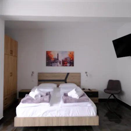 Eva House 1 *